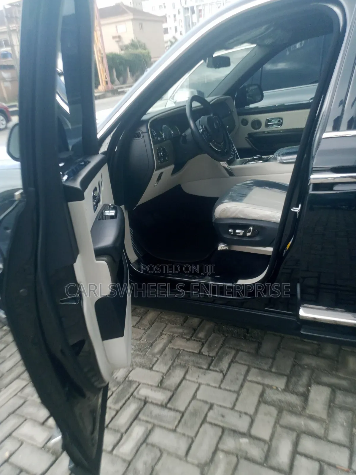 Rolls-Royce Cullinan Base 2020 Black