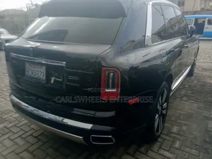 Rolls-Royce Cullinan Base 2020 Black