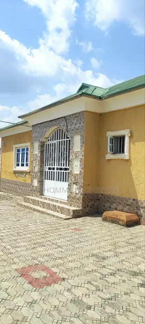 3bdrm Bungalow in Army Estate Phase 5, Kurudu for rent