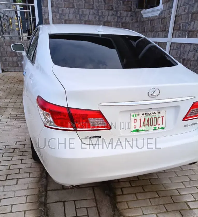 Lexus ES 2012 White