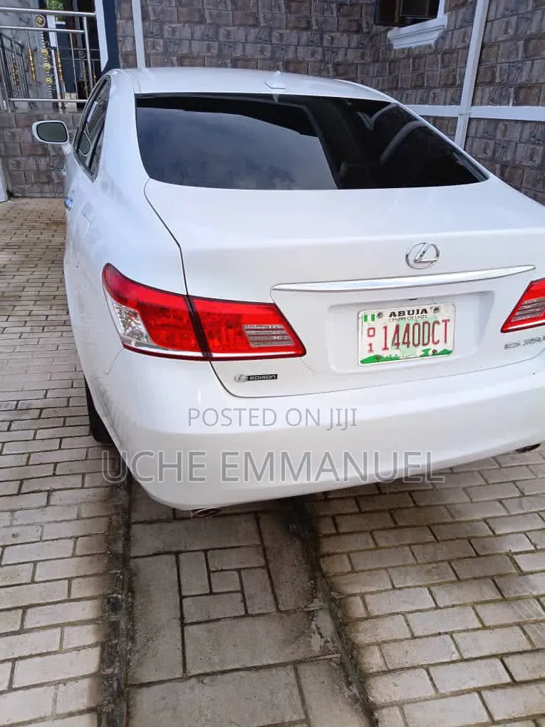 Lexus ES 2012 White