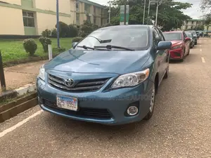 Toyota Corolla 2013 Blue