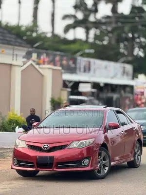 Toyota Camry SE 4dr Sedan (2.5L 4cyl 6A) 2013 Maroon