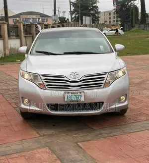 Toyota Venza V6 2011 Silver