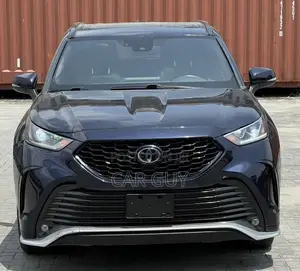 Toyota Highlander 2022 Blue