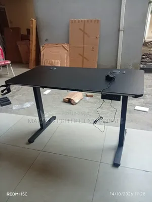 Black or White Electric and Led Lights