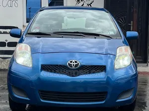 Toyota Yaris Base Hatchback 5dr 2010 Blue