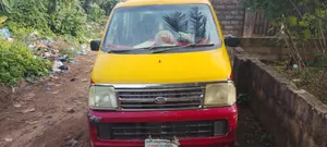 Toyota TownAce 2016 Yellow