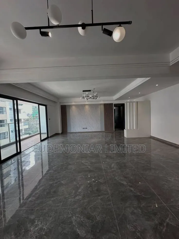 Modern Reception Flooring Solutions