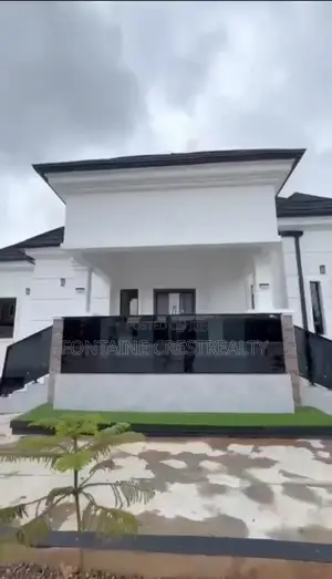 4bdrm Bungalow in Benin City for sale