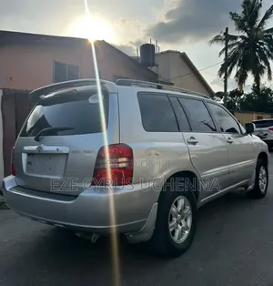 Toyota Highlander 2004 Silver