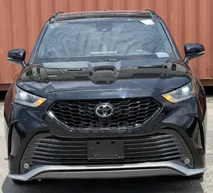 Toyota Highlander XSE 2021 Black