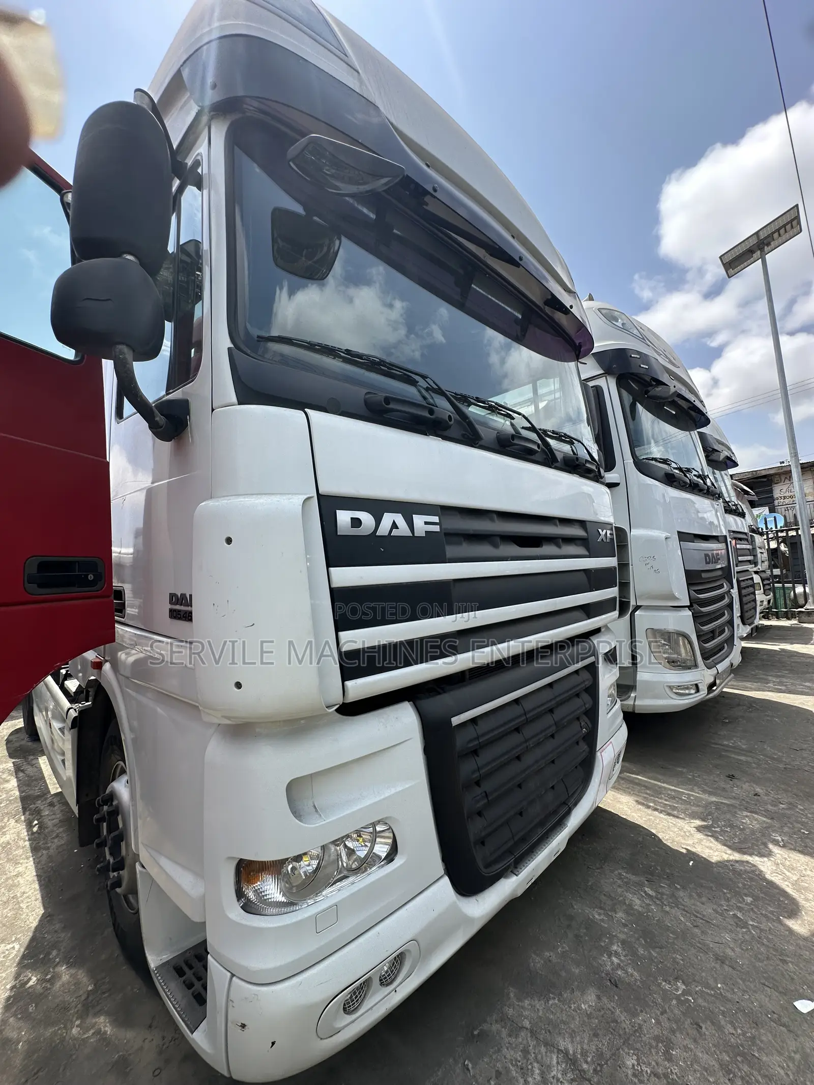 DAF Low-Bed Trucks 2012 White