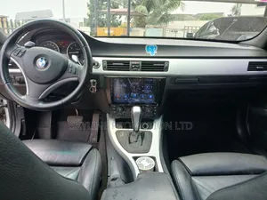 BMW 3 Series 330i RWD 2008 Silver
