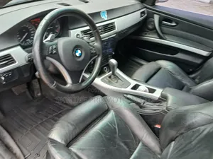 BMW 3 Series 330i RWD 2008 Silver
