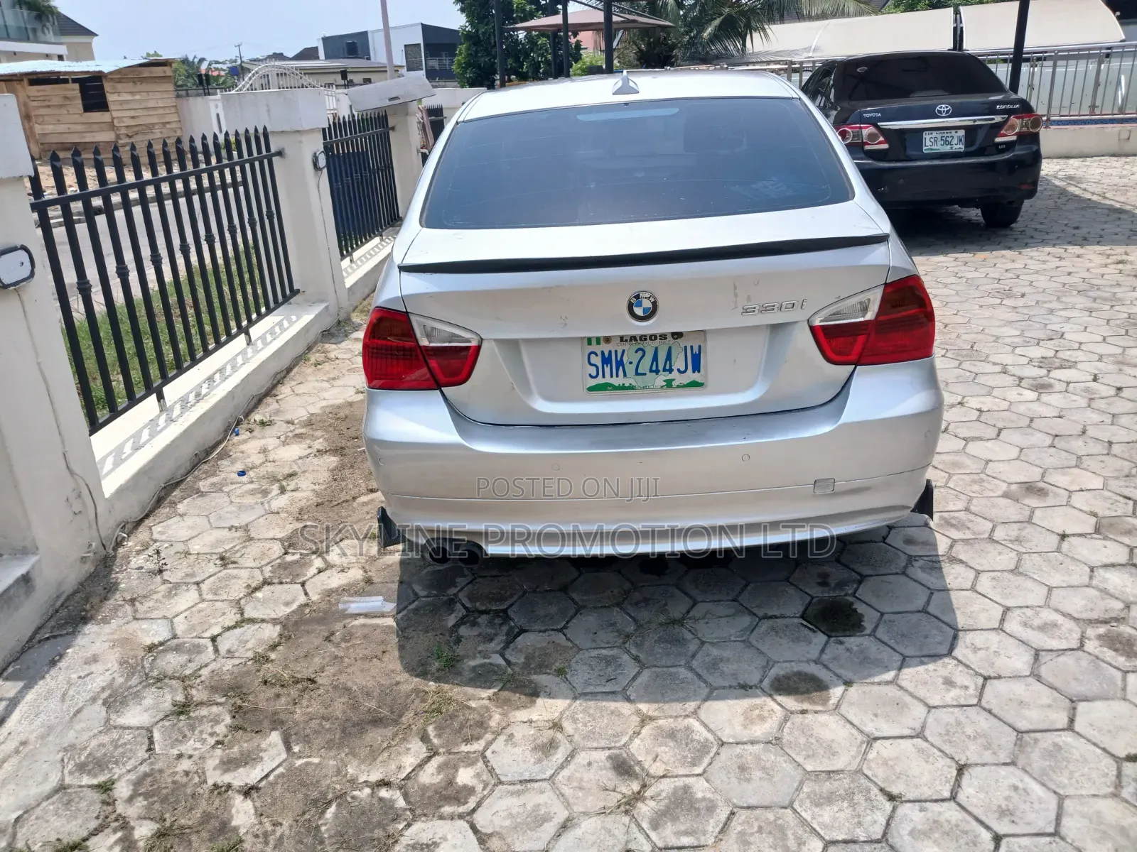 BMW 3 Series 330i RWD 2008 Silver