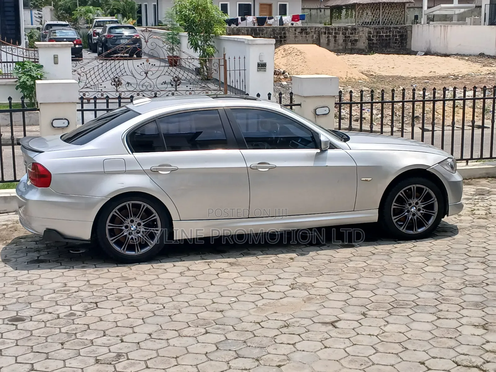 BMW 3 Series 330i RWD 2008 Silver
