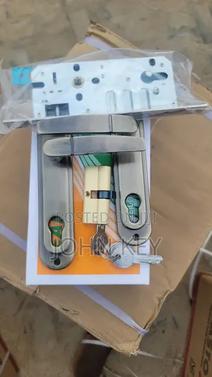 Felty Complete Door Lock