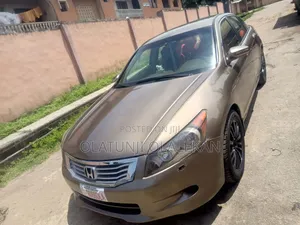 Honda Accord 2009 Gold