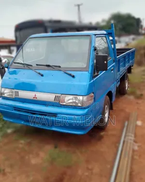 Mitsubishi Delica Truck for Sale.
