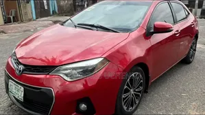 Toyota Corolla 2016 Red