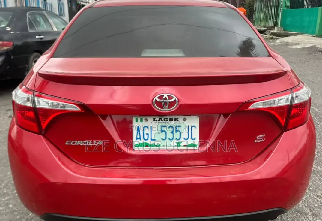 Toyota Corolla 2016 Red