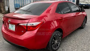 Toyota Corolla 2016 Red