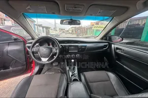 Toyota Corolla 2016 Red
