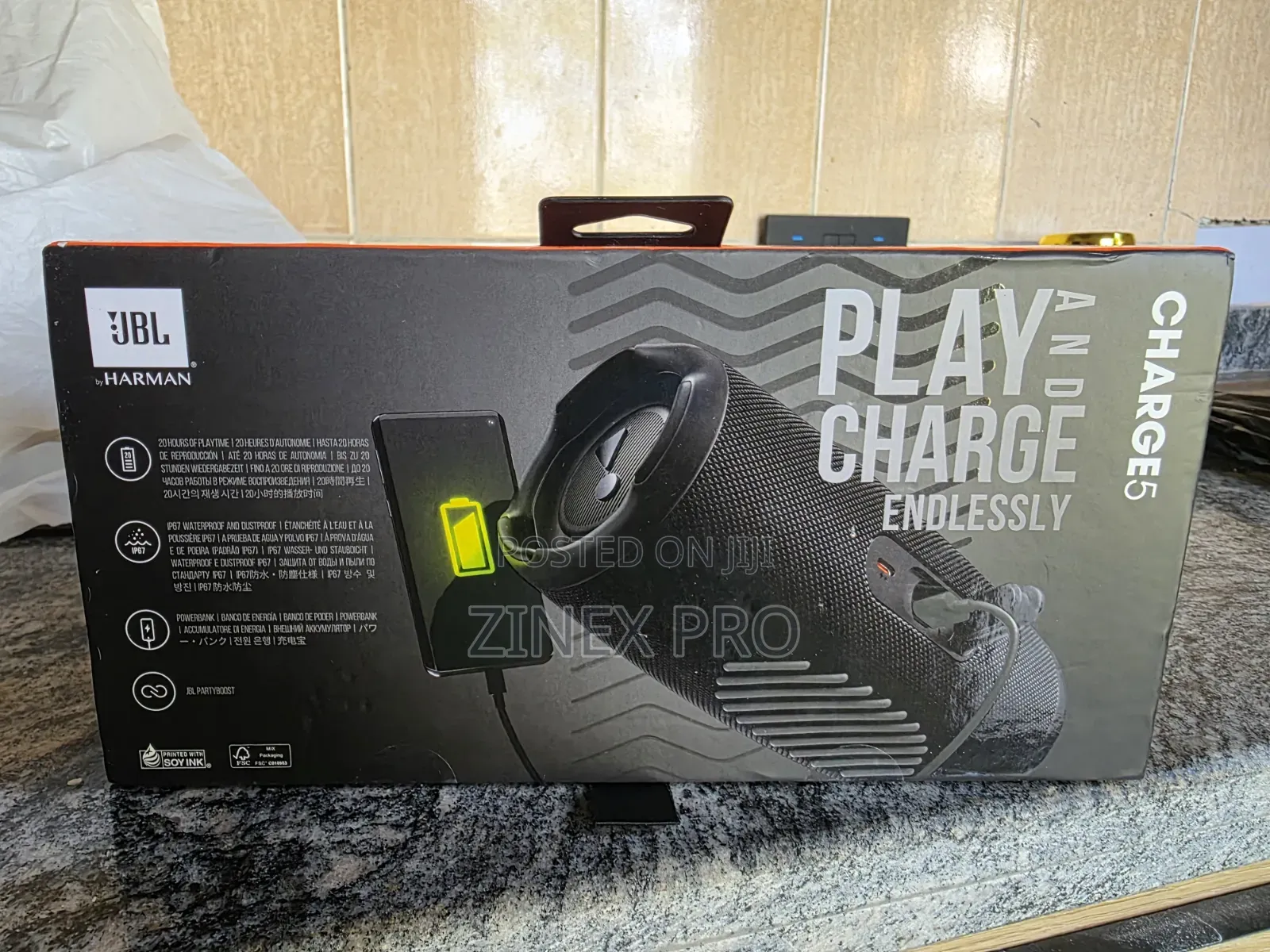 JBL Charge 5