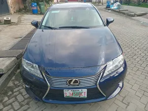 Lexus ES 2013 Blue