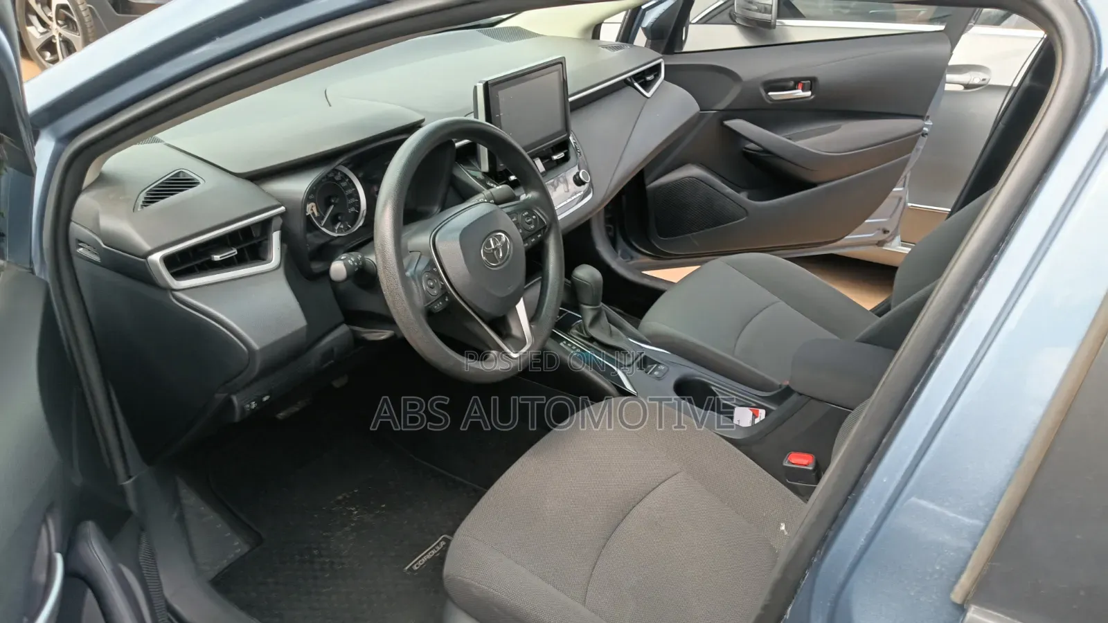 Toyota Corolla LE 2023 Blue