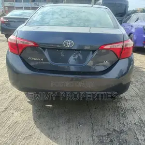 Toyota Corolla LE 4dr Sedan (1.8L 4cyl CVT) 2017 Gray