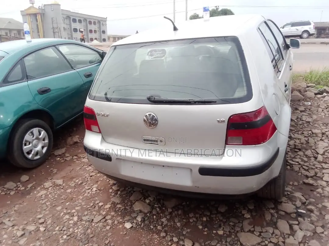 Volkswagen Golf 1.6 Automatic 2003 Silver