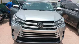 Toyota Highlander Limited Platinum 4x4 V6 (3.5L 6cyl 8A) 2017 Silver