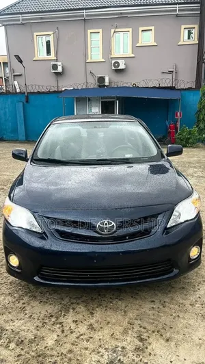 Toyota Corolla LE 4dr Sedan (1.8L 4cyl 4A) 2012 Black