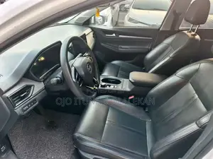 Car 2022 White