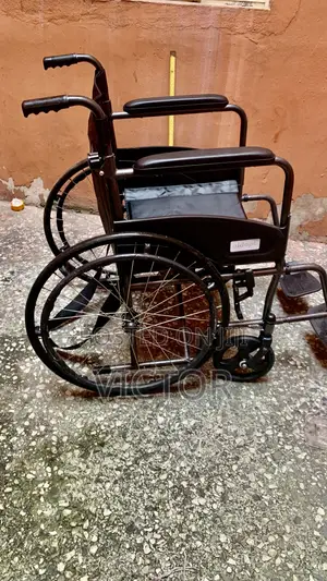 One Month Neatly Used Aidapt Wheelchair