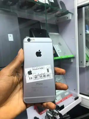 Apple iPhone 6 16 GB Gray