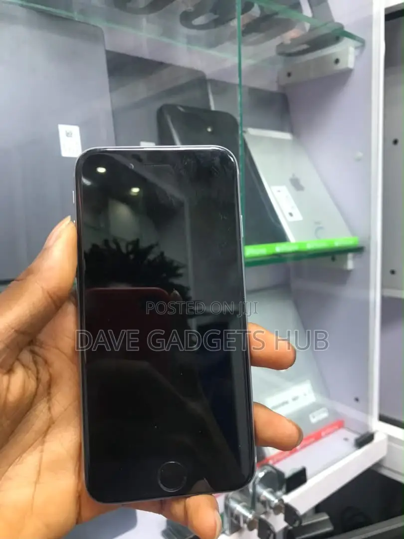 Apple iPhone 6 16 GB Gray