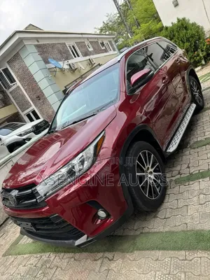 Toyota Highlander 2018 Burgundy