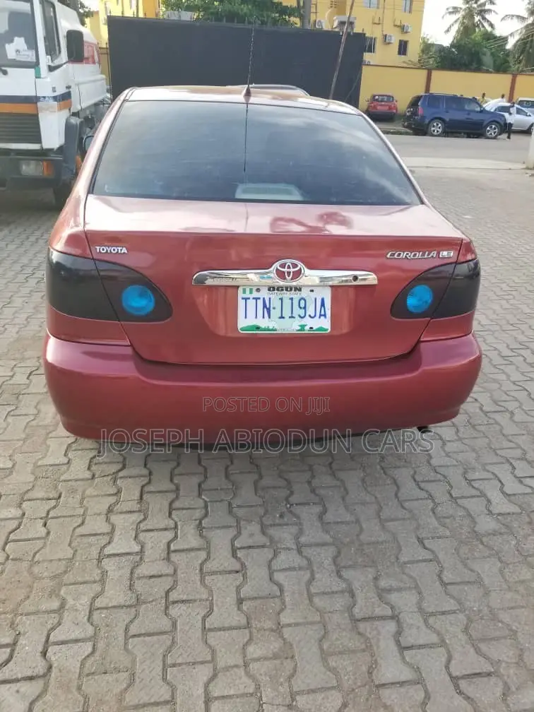 Toyota Corolla 2004 Red