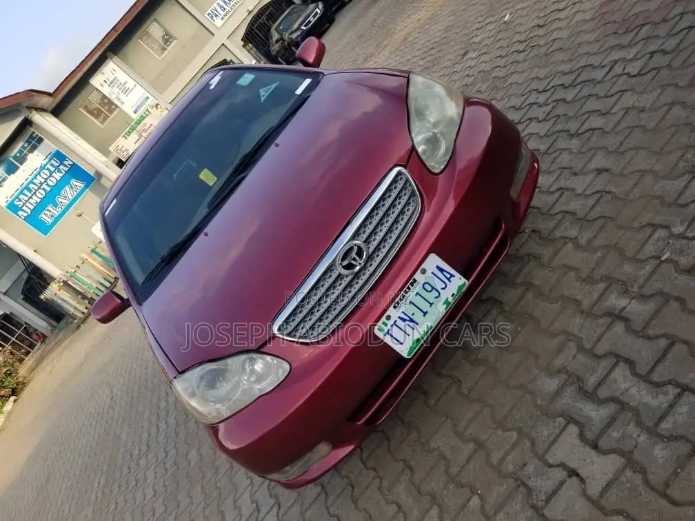 Toyota Corolla 2004 Red