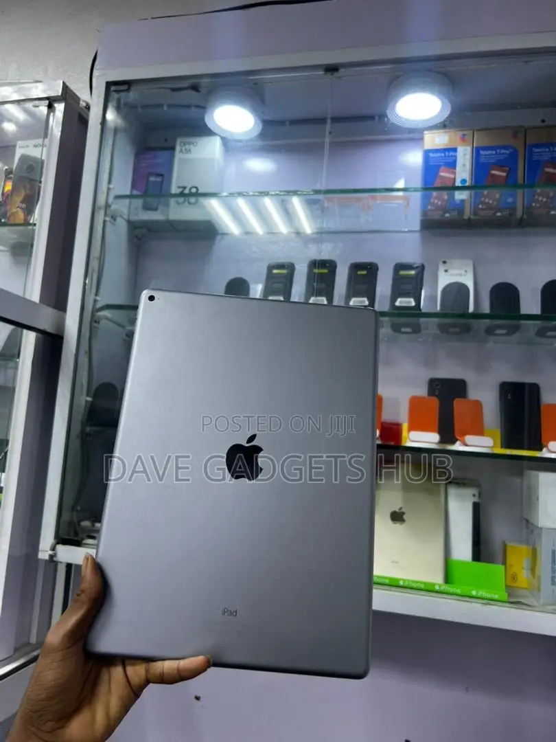 Apple iPad Pro 12.9  (2015) 32 GB Gray