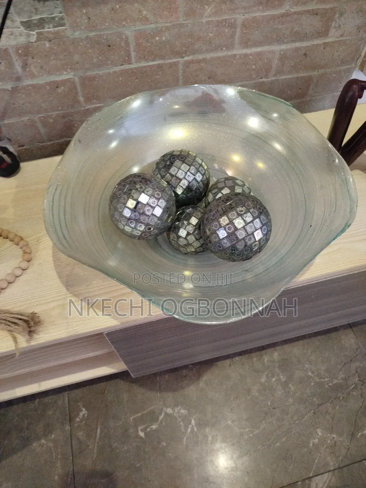 Centrepiece Glass Bowl With Silver Ornaments
