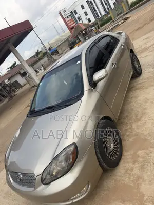 Toyota Corolla S 2004 Gold