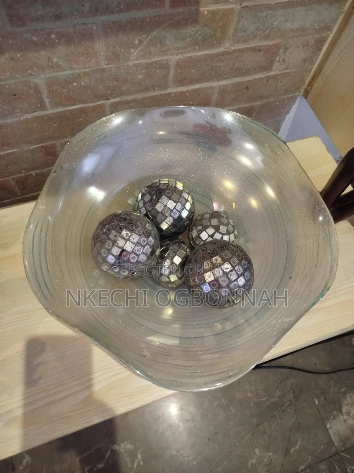 Centrepiece Glass Bowl With Silver Ornaments