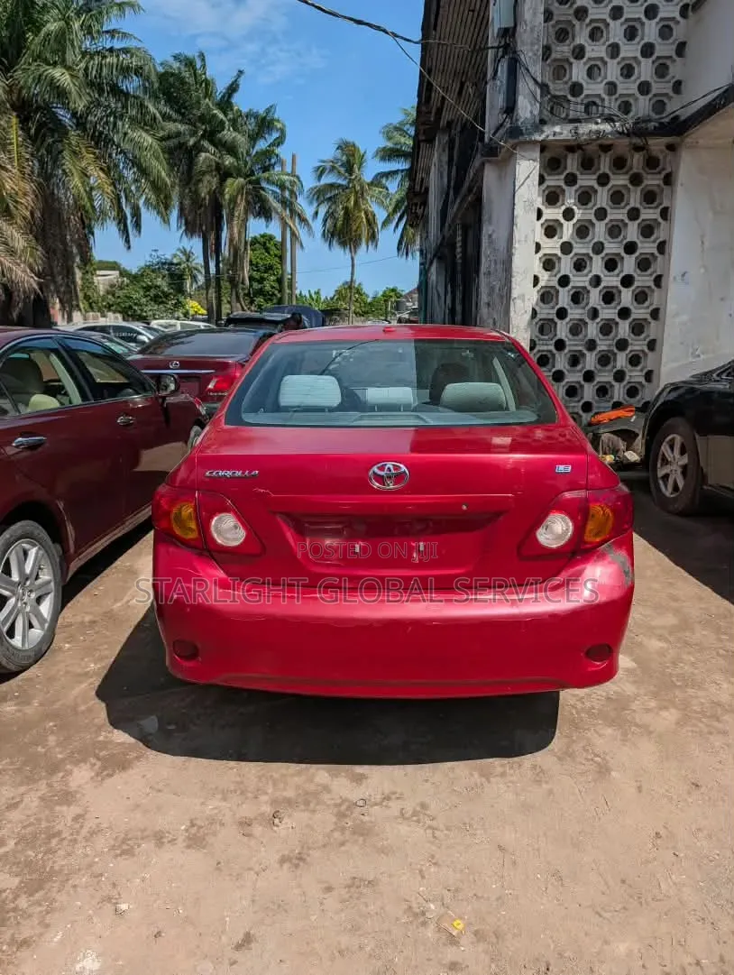 Toyota Corolla 2009 Red