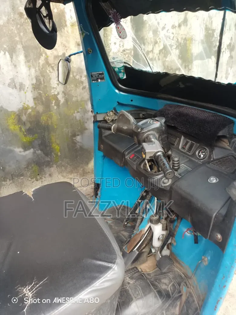 TVS 2022 Blue