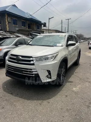 Toyota Highlander XLE 2019 White