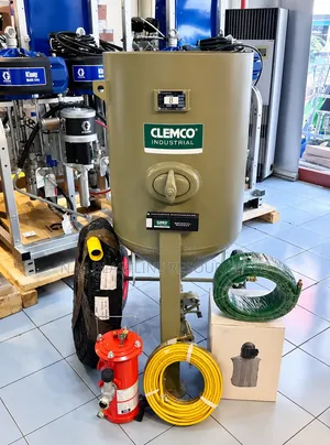 Clemco Blasting Pot With All Accessories
